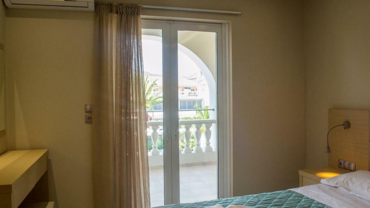 Olympia Hotel Лаганас Екстериор снимка